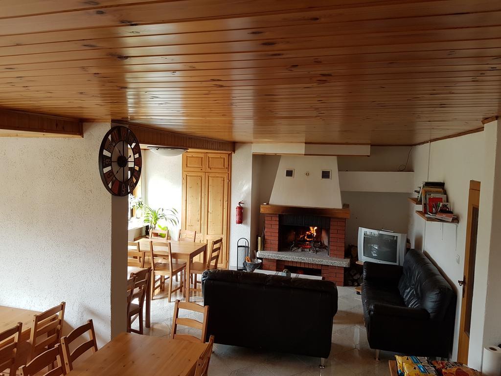 Hostel Бовец Екстериор снимка